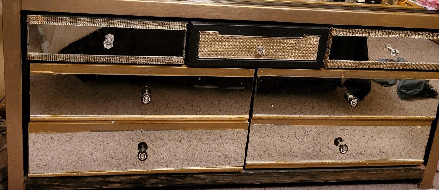 Mirrored 7 Drawer Dresser