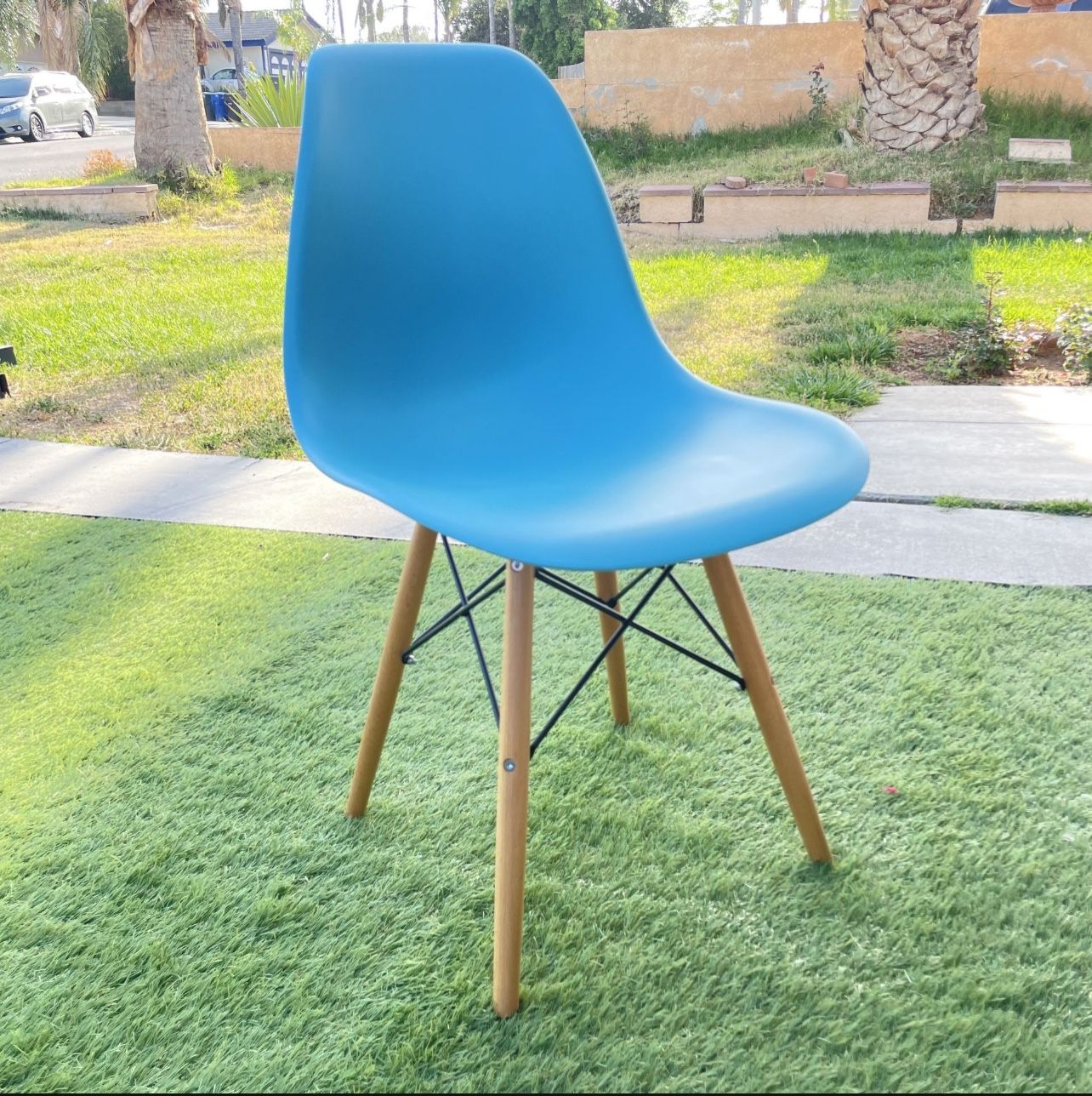 New Mid Century Modern Shell Lounge Plastic Kitchen, Dining, Bedroom, Living Room Side Chairs