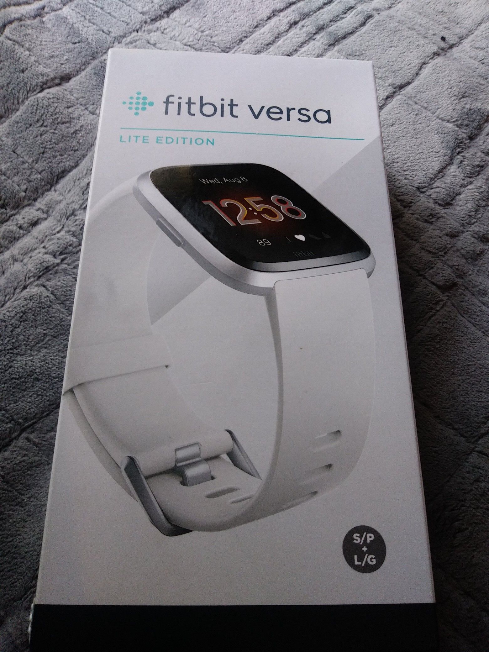 Fitbit versa lite edition