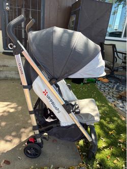 UPPAbaby G-Luxe stroller