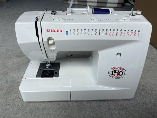 Singer sewing machine 150 year anniversary edition for Sale in Menifee