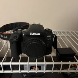 Canon 77D