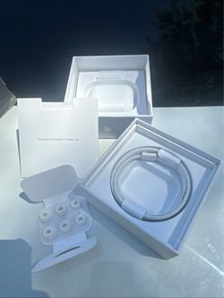 Brand New AirPod Pros (Gen 2) Never Used With Receipt PRICE LOWERED