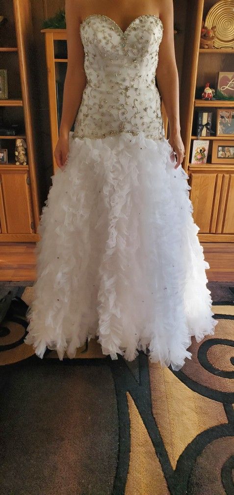 Like New Wedding Dress 