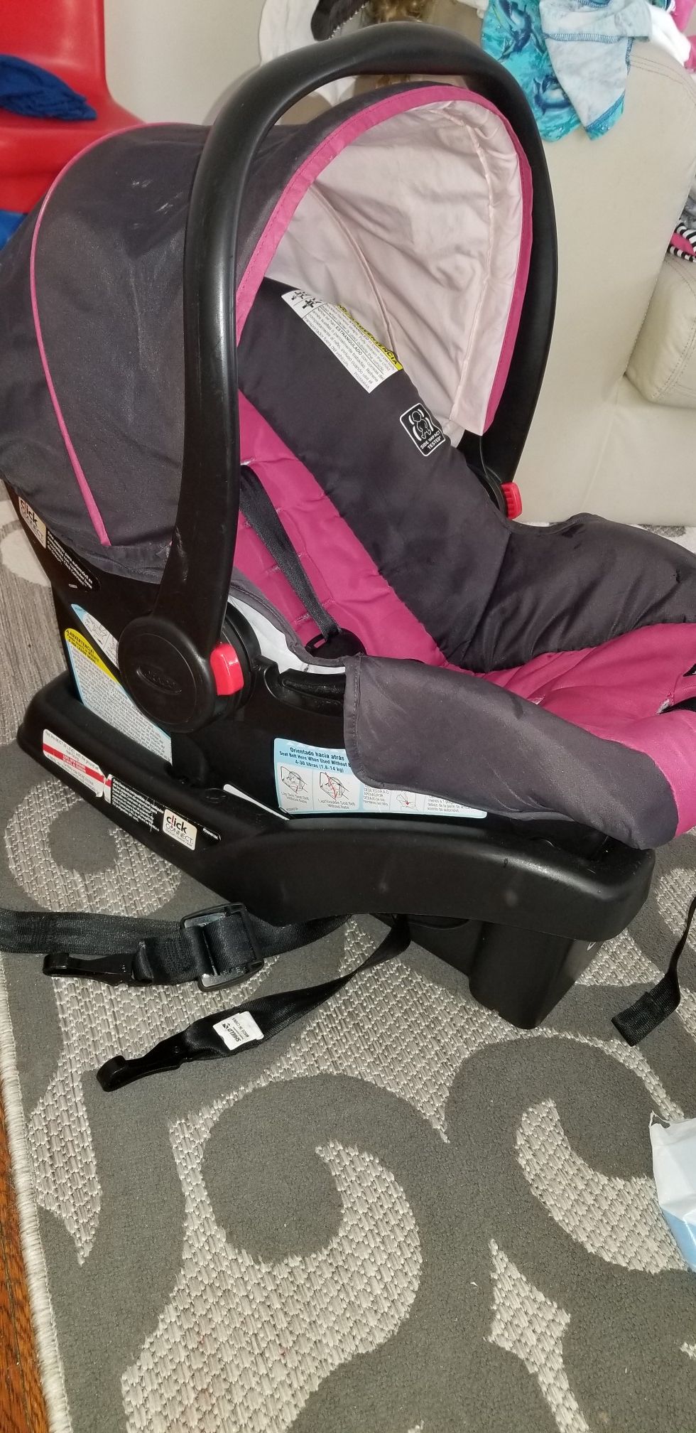 Graco 360' click connect car seat and base