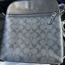 men's HSTN flight coach bag