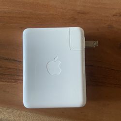 Apple 140W Power Adaptor