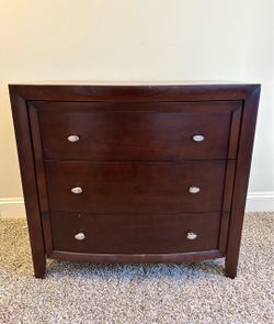 Dark Wood 3-Drawer Dresser