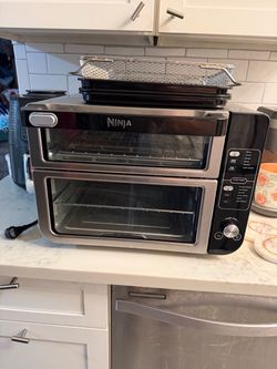 Ninja Double Oven 10 in 1 Oven with flex door