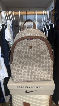 tommy hilfiger backpack