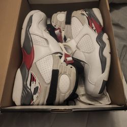 Jordan 8 Bugs Bunny 