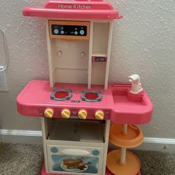 Small Play Kitchen 