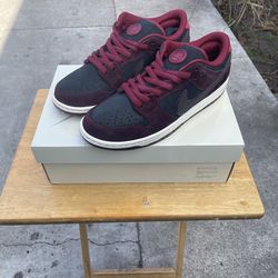 Nike SB Dunk Low Riot Skate