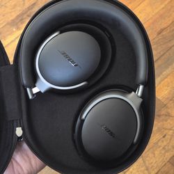 Bose QuietComfort Ultra Headphones Like New
