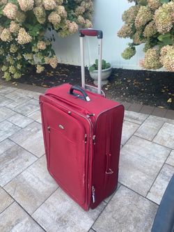 Samsonite Red Softside Rolling Luggage