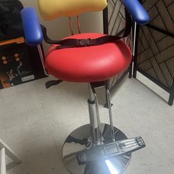 Children’s Haircut Chair