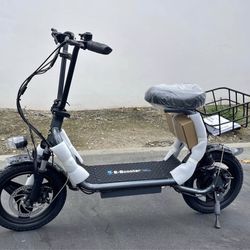 P1 Electric scooter 500w motor 48V battery 15MPh