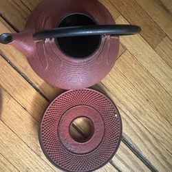 Vintage Asian teapot and holder