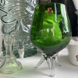 Stylish Vintage Mid-Century Scandinavian MCM Ryd Brandy Balloon Tripod Vase