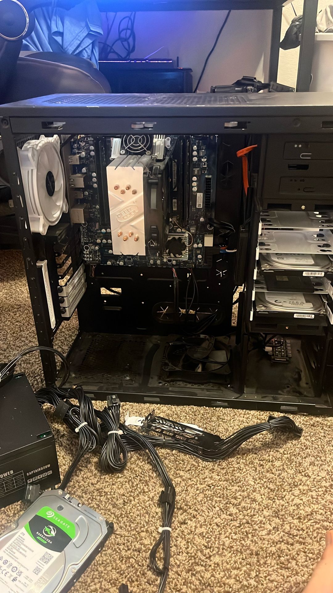 Old Gaming Pc For Parts (READ DESCRIPTION)