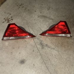 2016 toyota camry back headlights