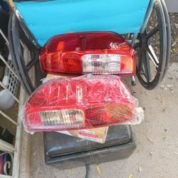 BACK LENSES FOR  2011 NISSAN   FRONTIEE