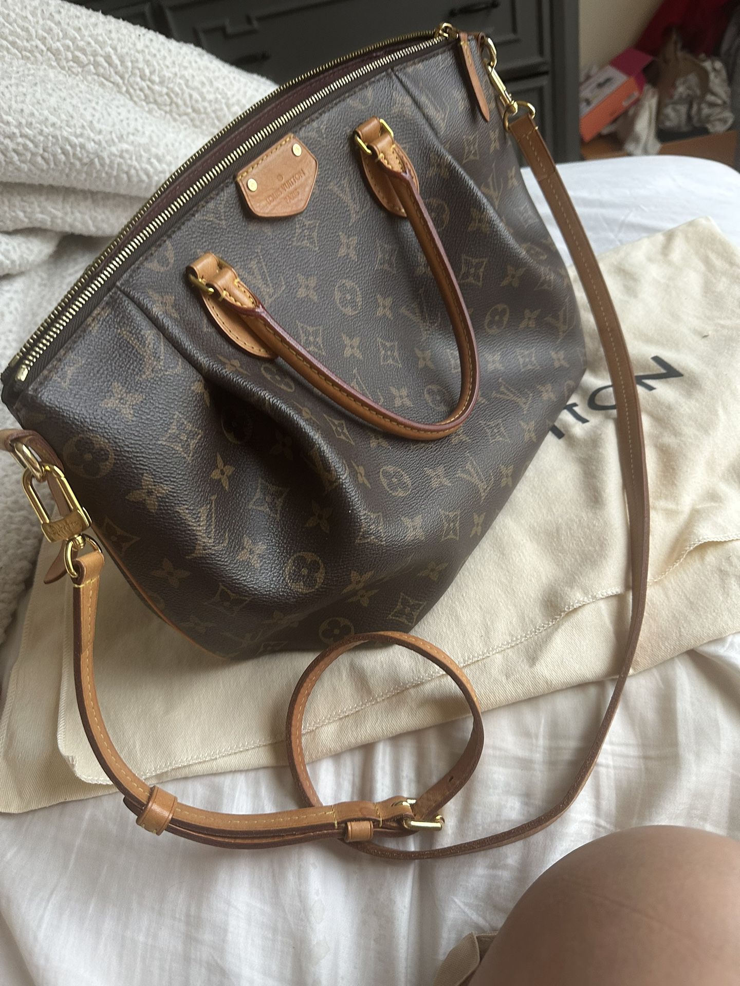 Louis Vuitton Turenne MM New *Authentic* for Sale in Denver, CO - OfferUp