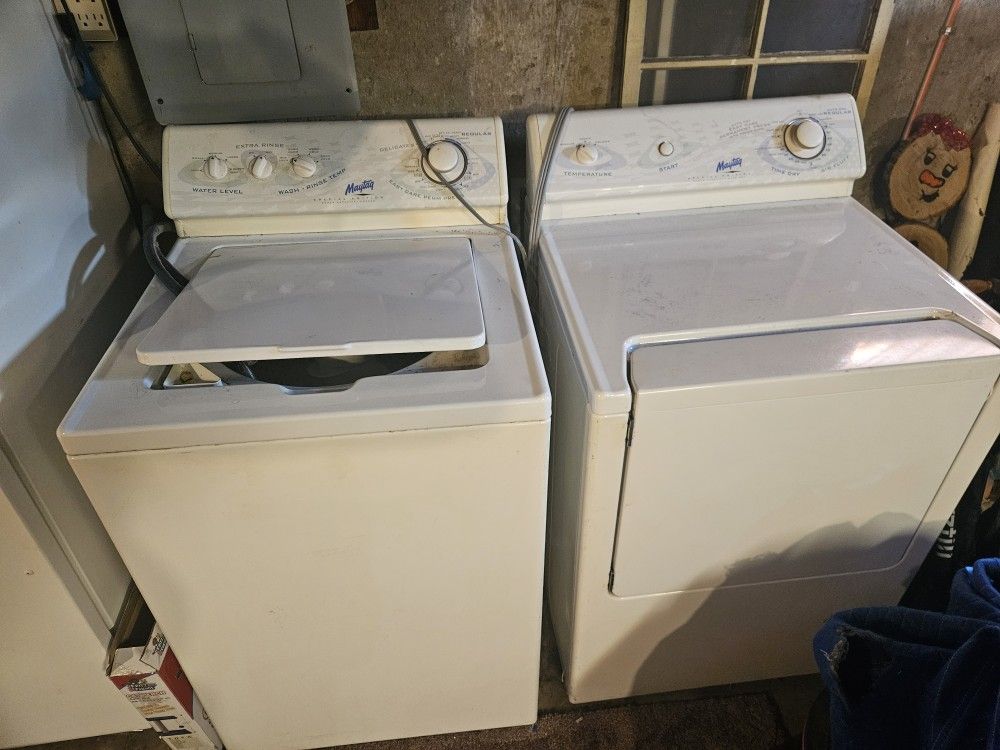 May tag Washer Dryer Like New
