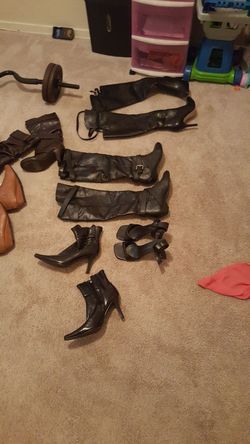Ladies boots size $30 for all