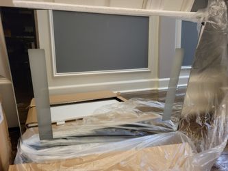 BRAND NEW - 24" x 20" LED BATHROOM LIGHT - $50.00 FIRM