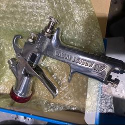 Iwata W-400 1.3 ,clear Or Base 