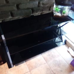 Glass Internatinmemt Center 