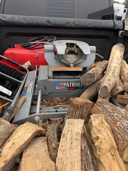 $700 FIRM Patriot B&W 18K Sliding Fifth-Wheel Hitch  Used/ perfect condition. No rails included