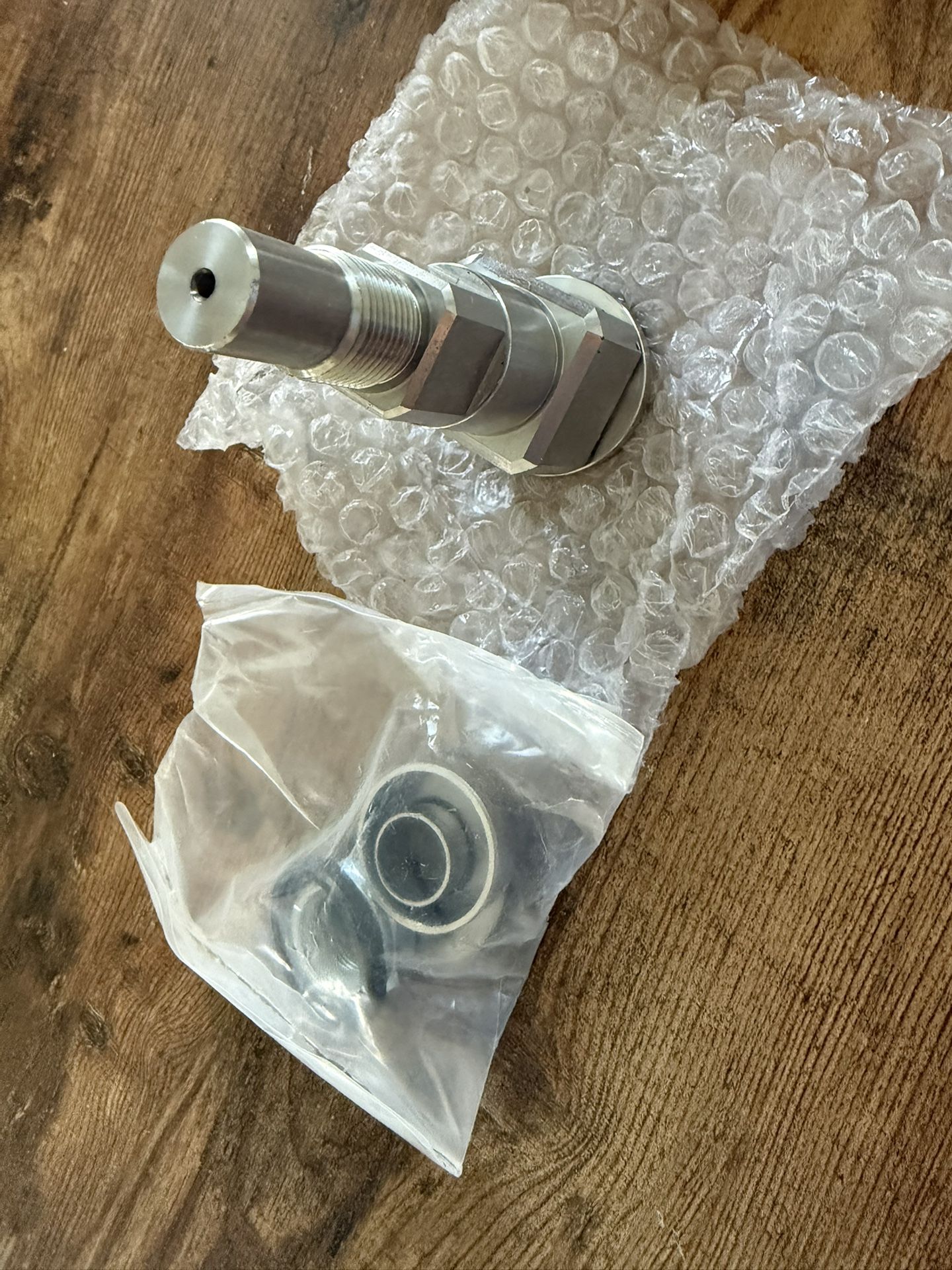 Mercruiser Alpha/Bravo 1, 2 & 3 Upper Steering Pin Gimbal Swivel Shaft Kit