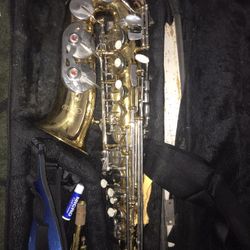 Saxophone 