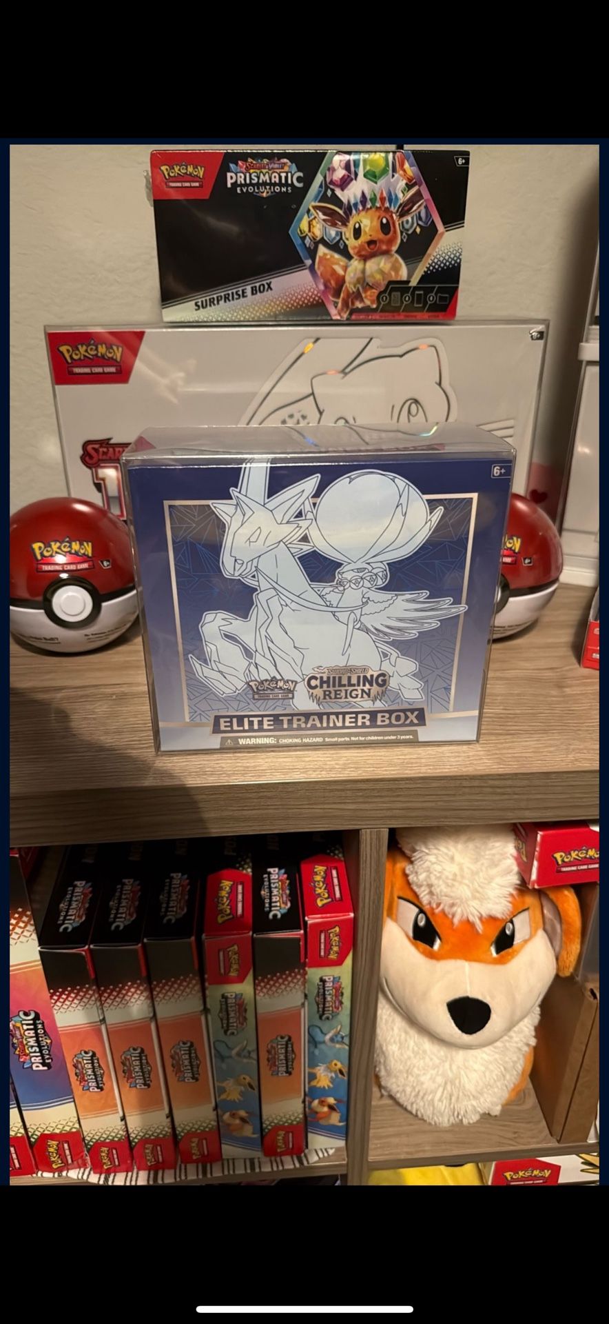 Chilling Reign ETB 