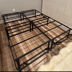 FULL SIZE METAL PLATFORM BED FRAME  FOLDABLE. (BRAND NEW) (IN BOX)