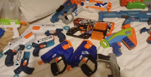 Variety Of Nerf Guns.