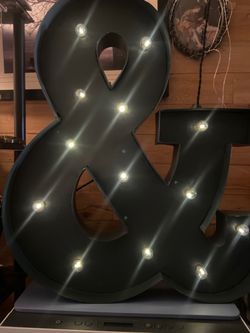 Large Marquee & Ampersand Light-Up Sign
