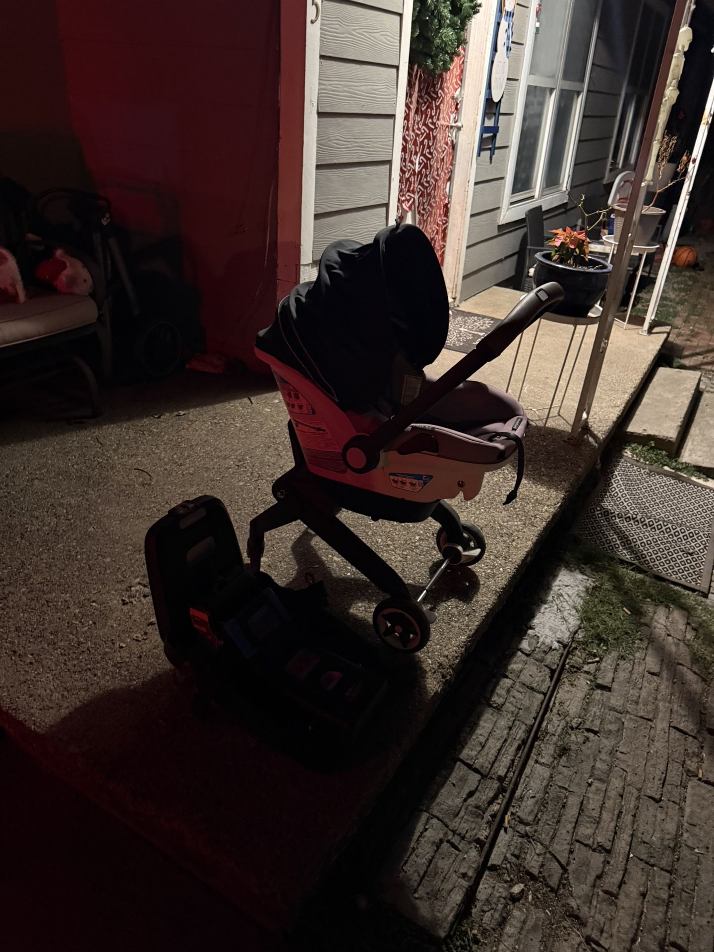 Even Flo Car Seat / Stroller