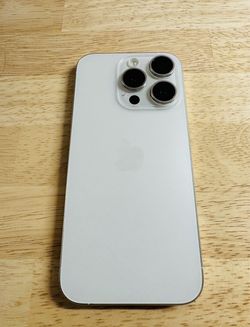 IPHONE 15 PRO MAX 1TB