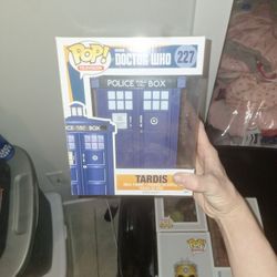 TARDIS Pop Vinyl