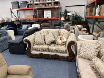 Victorian Sofas Set Disponibles () in Stock