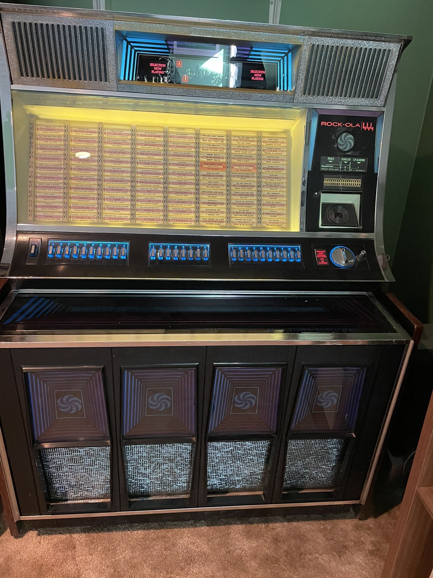 Rock-Ola 444 Juke Box