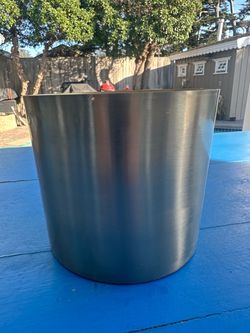 Large Round Metal Planter Pot