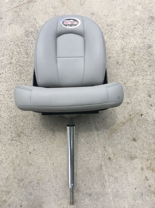 Skeeter Bay Boat Bow Fishing Seat for Sale in Palm City, FL OfferUp