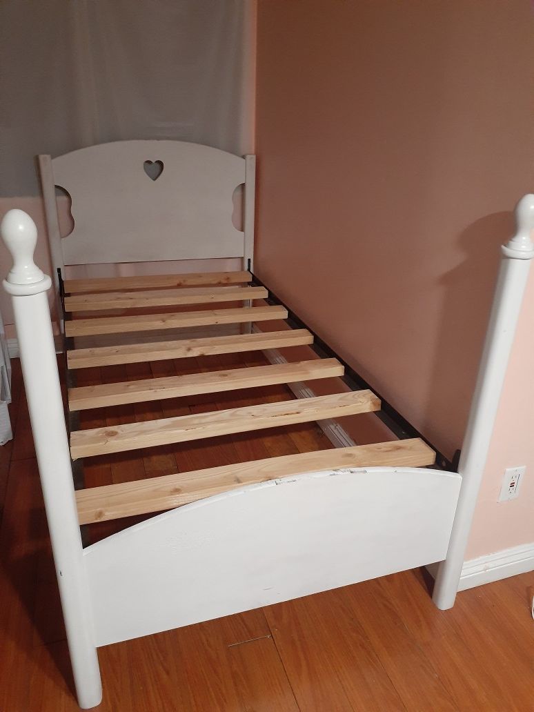 Twin size Bed Frame