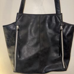 Black leather tote bag #leatherbag