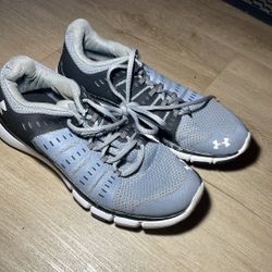 Grey Under Armor Size : USA 8.5