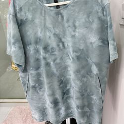 Lululemon Women’s Top XL